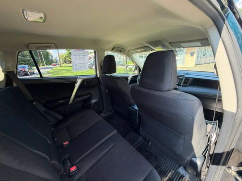 Used 2018 Toyota RAV4 LE w/ All Weather Liner Package AWD/4WD image 15