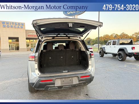 Used 2022 Nissan Pathfinder SV image 33