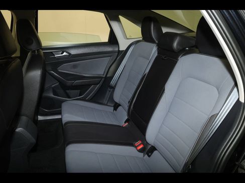 Used 2026 Volkswagen Jetta SE FWD image 27