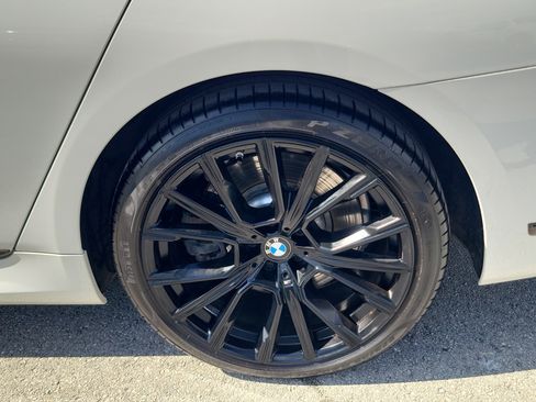 Used 2021 BMW 750i xDrive w/ Luxury Rear Seating Package AWD/4WD image 32
