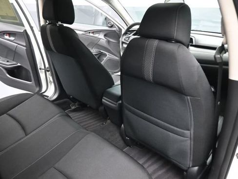 Used 2018 Honda Civic EX image 2