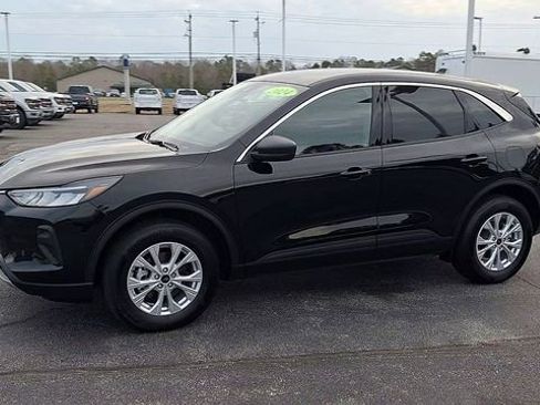 Certified 2024 Ford Escape Active image 4