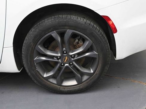 Used 2023 Chrysler Pacifica Touring-L w/ Road Tripper Package AWD/4WD image 5