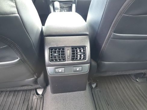 Used 2017 Subaru Outback 3.6R Limited image 26