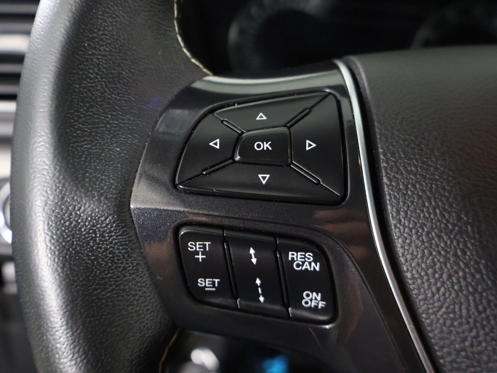 Used 2018 Ford Explorer Platinum AWD/4WD image 50