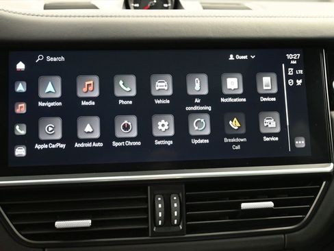 Used 2022 Porsche Cayenne Turbo image 8