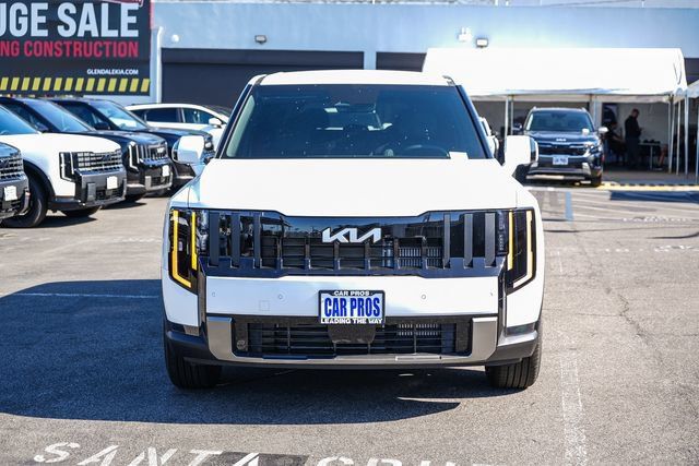 Used 2027 Kia Telluride LX FWD image 3