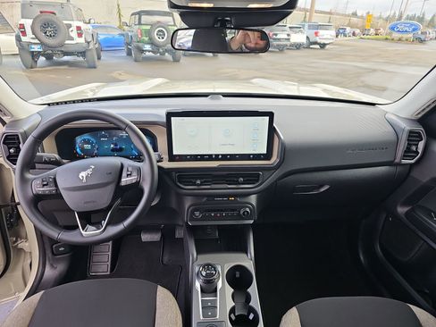 Used 2025 Ford Bronco Sport Big Bend w/ Convenience Package image 12