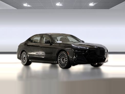 New 2026 BMW 740i w/ Premium Package image 6