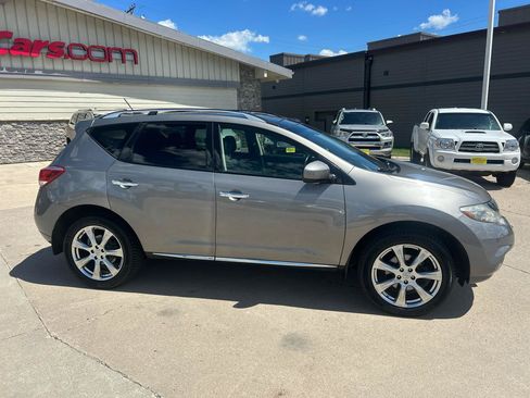 Used 2012 Nissan Murano LE w/ Platinum Pkg AWD/4WD image 2