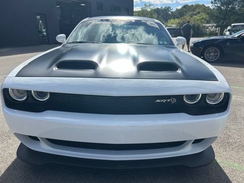 Used 2021 Dodge Challenger SRT Hellcat RWD image 7