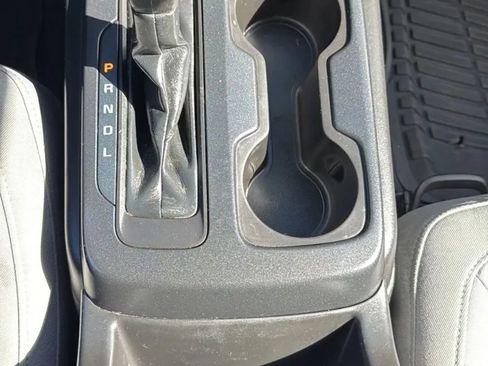 Used 2017 Chevrolet Colorado W/T w/ WT Convenience Package RWD image 19