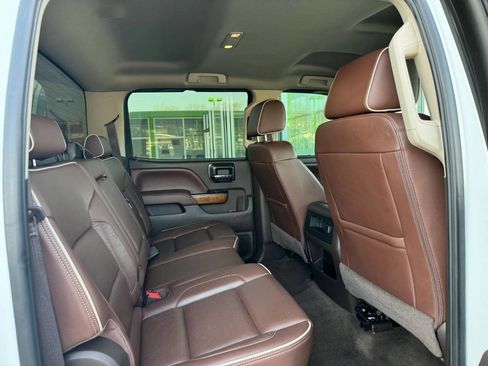 Used 2016 Chevrolet Silverado 2500 High Country w/ Duramax Plus Package image 12