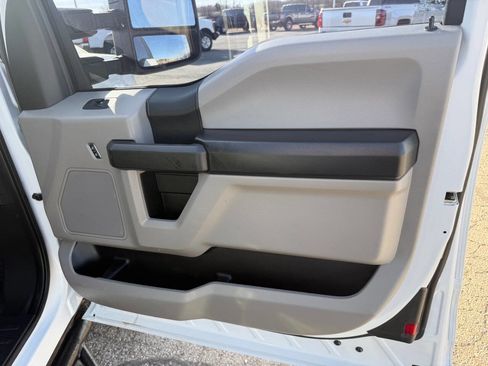 Used 2018 Ford F350 XL w/ Power Equipment Group image 35