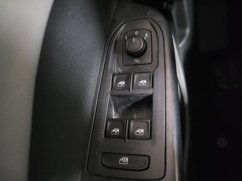 Used 2022 Volkswagen Taos SE w/ Panoramic Sunroof Package image 27