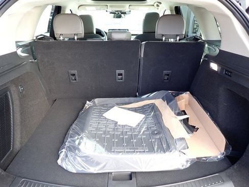 New 2026 Lincoln Corsair Premiere image 5