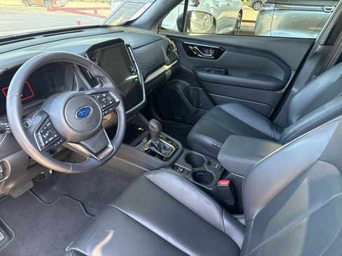 Used 2025 Subaru Forester Limited AWD/4WD image 11