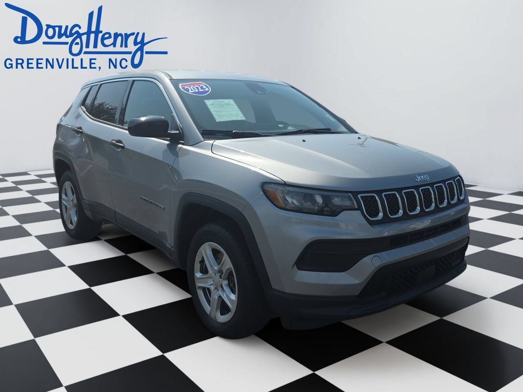 Used 2023 Jeep Compass Sport AWD/4WD image 7