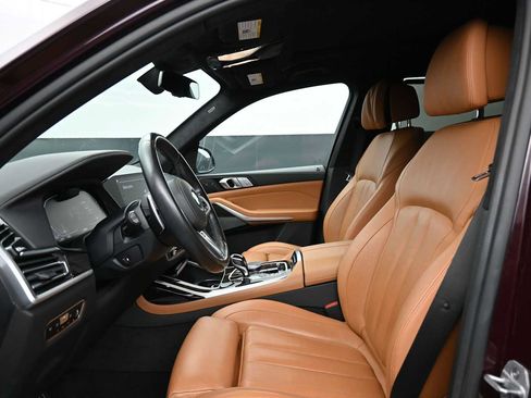 Used 2021 BMW X7 xDrive40i w/ M Sport Package AWD/4WD image 10