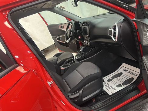 Used 2024 Kia Soul LX w/ Option Group 015 image 28