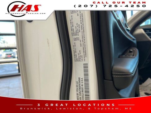 Used 2023 Jeep Grand Cherokee 4WD 4xe image 17