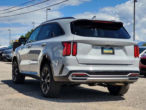 Used 2023 Kia Sorento SX image 7