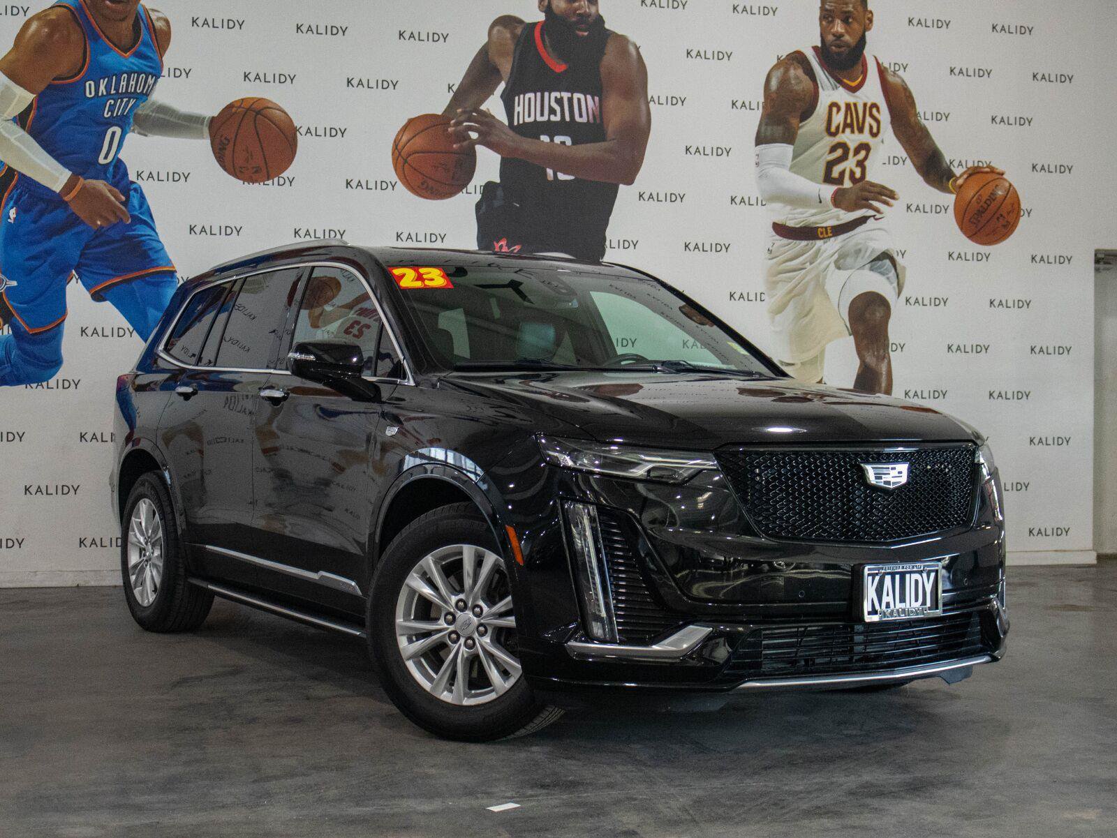Used 2023 Cadillac XT6 Luxury FWD image 2
