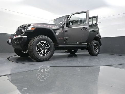 New 2026 Jeep Wrangler Unlimited Rubicon AWD/4WD image 30