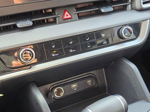 Certified 2024 Kia Sportage LX image 34