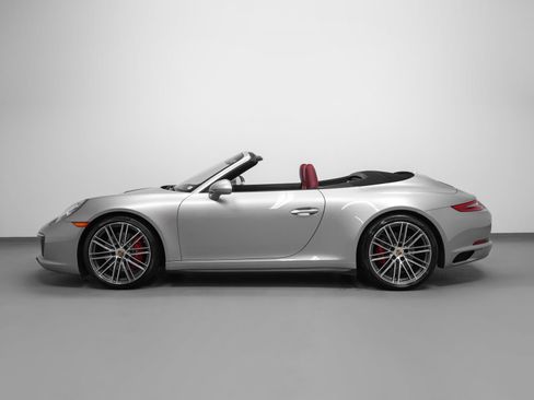 Certified 2017 Porsche 911 Carrera 4S AWD/4WD image 2