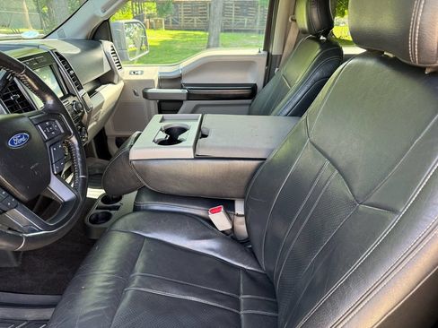Used 2017 Ford F150 XLT w/ Equipment Group 302A Luxury AWD/4WD image 19