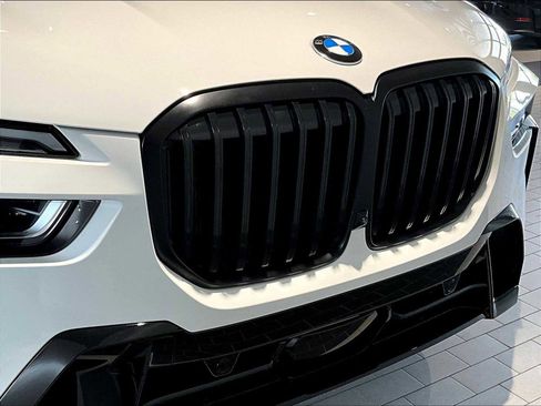 Used 2025 BMW X7 xDrive40i w/ M Sport Package AWD/4WD image 34
