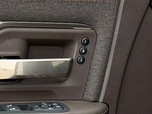 New 2026 RAM 3500 Longhorn image 38