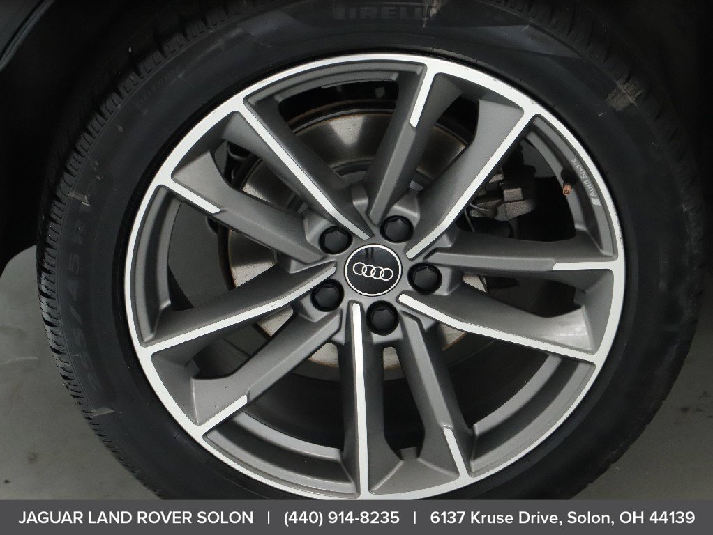 Used 2022 Audi Q3 2.0T Premium w/ Black Optic Sport Package AWD/4WD image 41