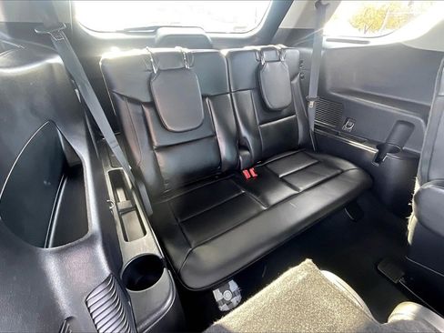 Certified 2022 Ford Explorer XLT w/ Equipment Group 202A image 26