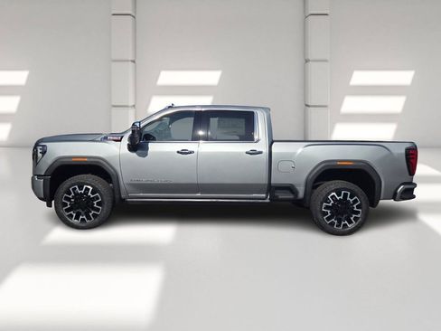 New 2026 GMC Sierra 2500 Denali w/ Denali Reserve Package AWD/4WD image 4