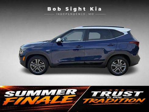 Used 2023 Kia Seltos S w/ Navigation Package AWD/4WD image 5
