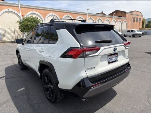 Used 2021 Toyota RAV4 XSE AWD/4WD image 5