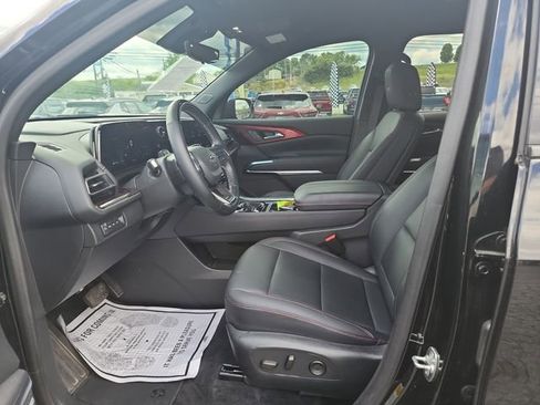 Used 2024 Chevrolet Traverse Z71 w/ Enhanced Driving Package AWD/4WD image 19