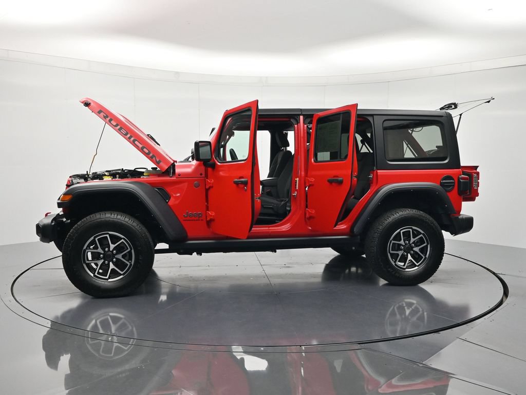 Used 2024 Jeep Wrangler Unlimited Rubicon AWD/4WD image 45