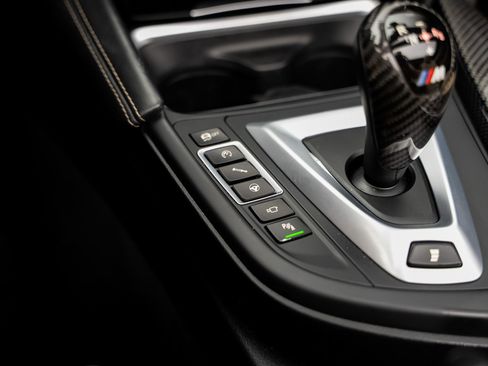 Used 2015 BMW M4 Convertible RWD image 53