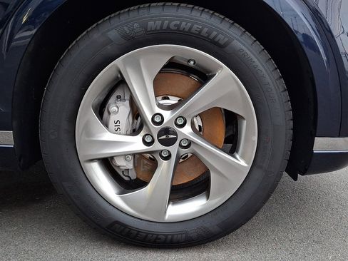 Certified 2026 Genesis GV70 2.5T image 8