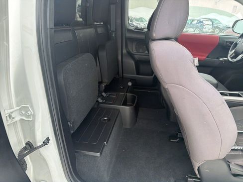 Used 2022 Toyota Tacoma SR5 image 20