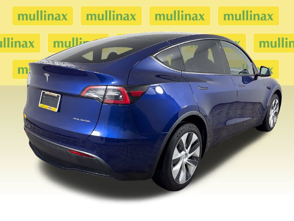 Used 2023 Tesla Model Y Long Range AWD/4WD image 4