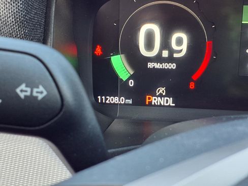 Used 2025 Ford Explorer Active w/ Active Comfort Package image 17