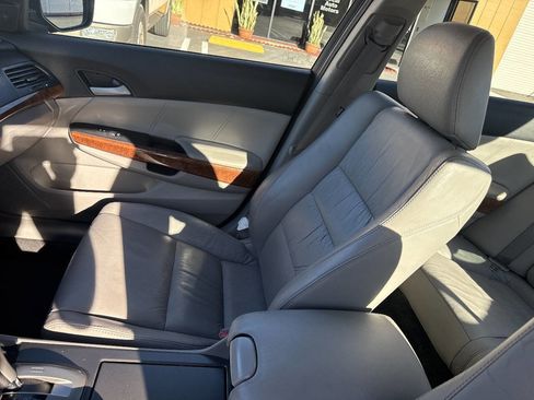 Used 2011 Honda Accord EX-L image 15