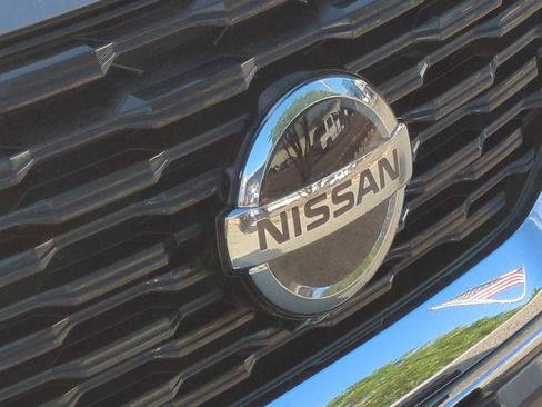 Used 2021 Nissan Rogue Platinum image 32