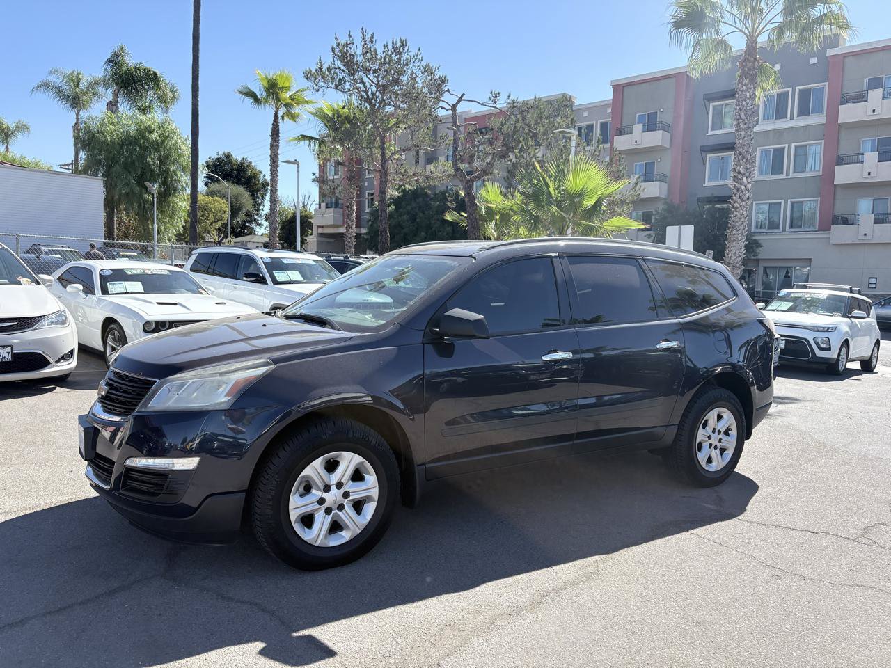 Used 2016 Chevrolet Traverse LS FWD image 3