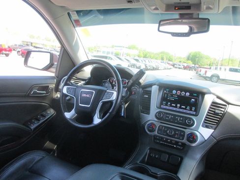 Used 2018 GMC Yukon SLE w/ Convenience Package image 27