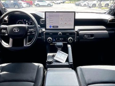 Used 2025 Toyota 4Runner Limited AWD/4WD image 15